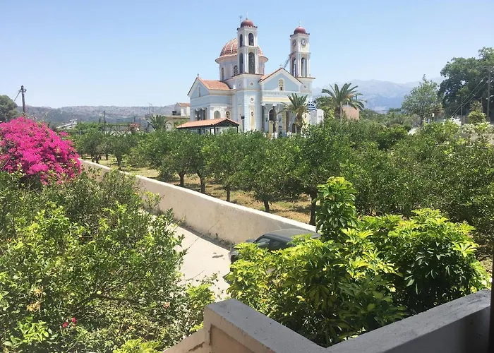 Dusk With Stunning Mountain View Χανιά