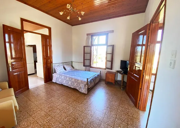 Dusk With Stunning Mountain View