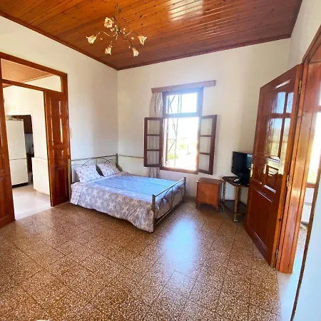 Dusk With Stunning Mountain View